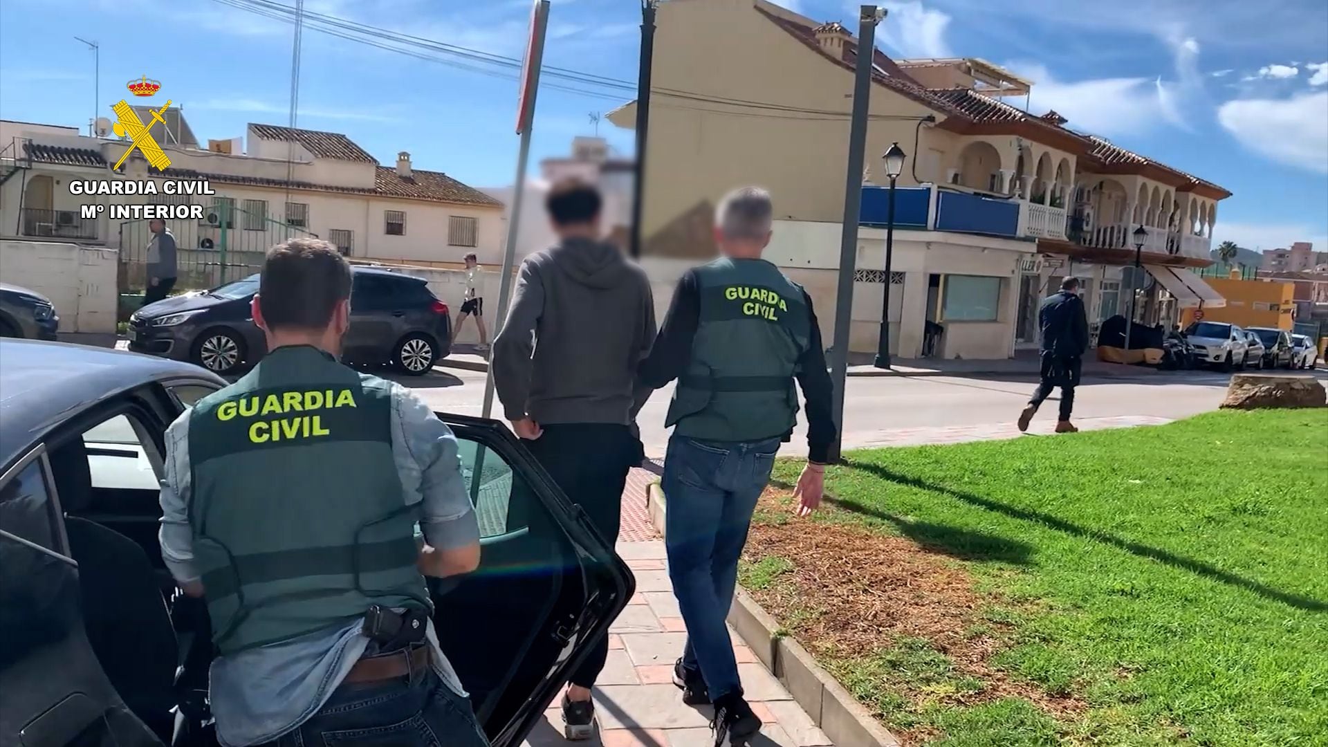 ‘Hijo en apuros’, la técnica empleada para estafar a 240 personas en Alicante: la Guardia Civil detiene a un centenar de sospechosos