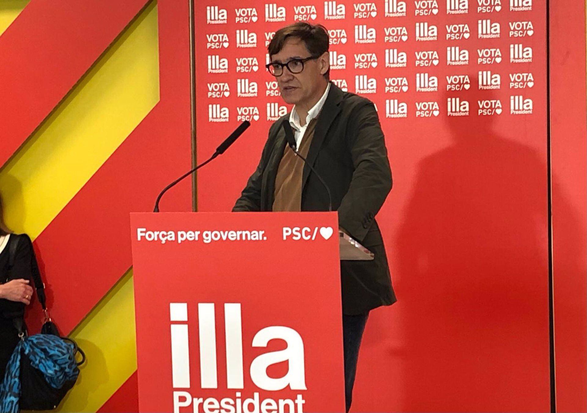 Illa quiere que Sánchez continúe su trabajo “especialmente” bueno para Cataluña