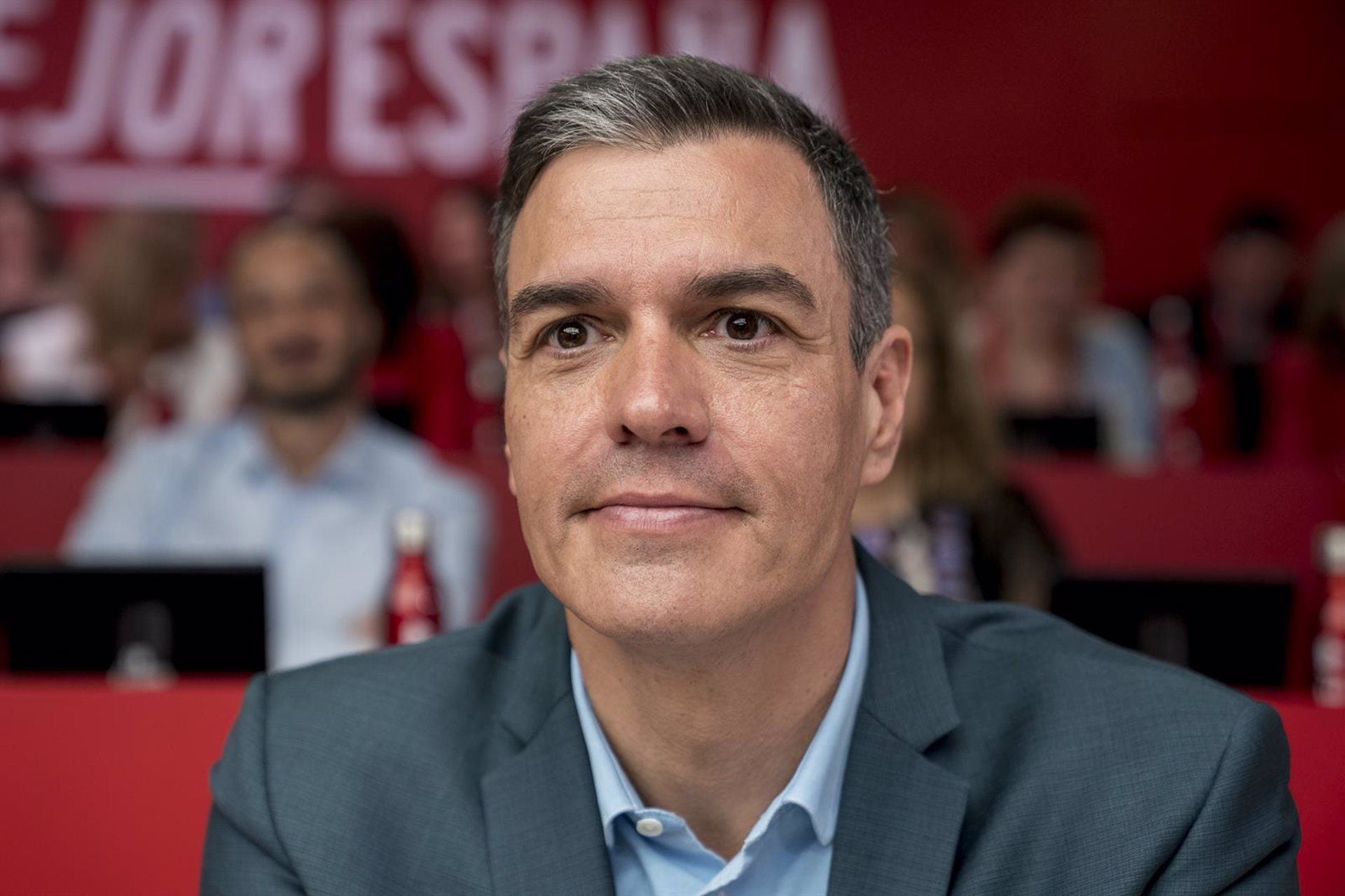 Sánchez reivindica al PSOE como “partido sistémico” de la democracia y pide unidad por una “política limpia”