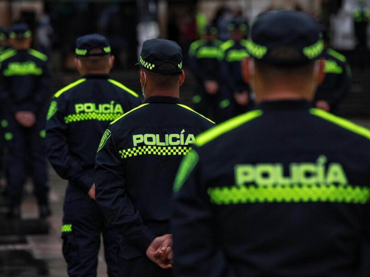 Condenan a seis policías en Colombia por emborrarse en su turno y asesinar presuntamente a un menor