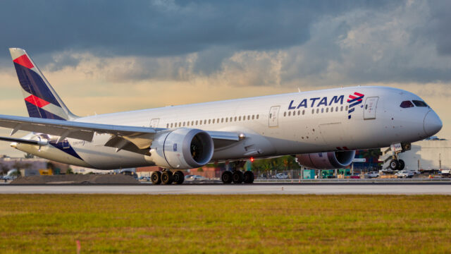 Latam llama oportunista a Jetsmart por quedarse ruta de Sky