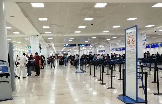 Pesimismo en Cancún con menos sillas de avión para el invierno