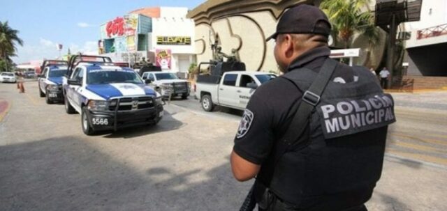 Alarma en Cancún: más del 5% de policías serían corruptos