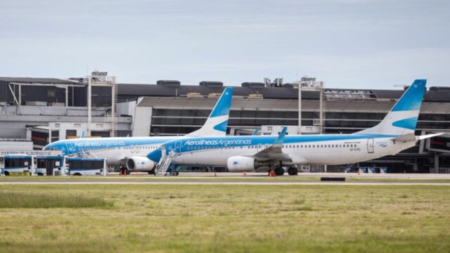 Ultimátum de Milei: Aerolíneas Argentinas “se privatiza o cierra”