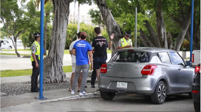 Chetumal: alerta turística por gran cantidad de taxis piratas