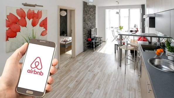 QRoo: municipios serán los que decidan si permiten a más ‘Airbnb’
