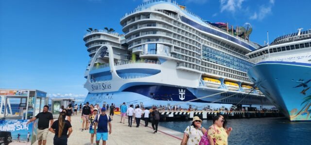 Fotos – Llegada del crucero más grande del mundo a Cozumel