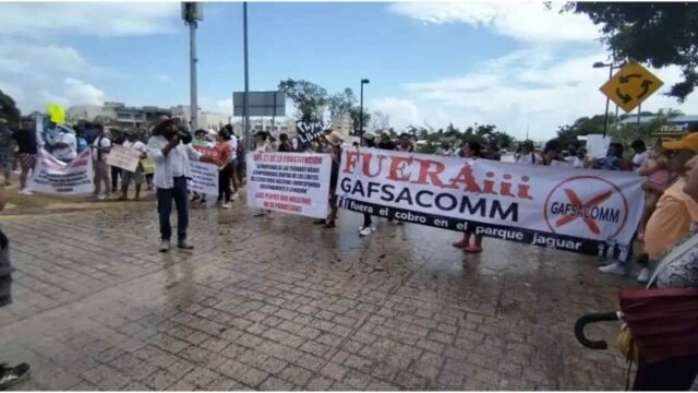 Tulum: bloquean vía por 10 horas exigiendo acceso libre al Jaguar