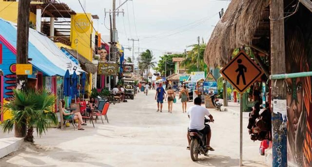 Hito en Holbox: tendrá estación de bomberos, policía y protección civil