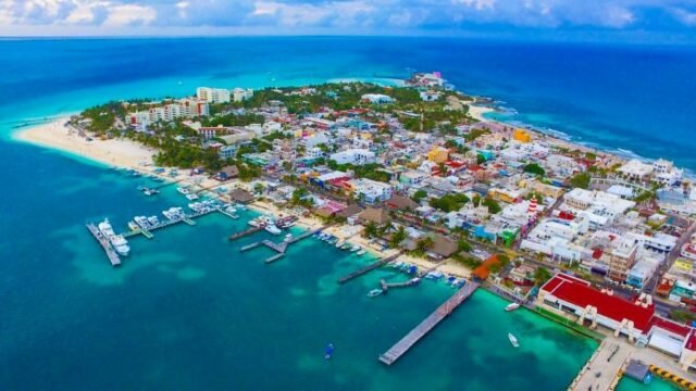 Isla Mujeres innova y busca como turista al residente en QRoo
