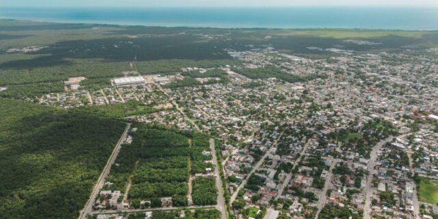 Tulum: critican aeropuerto lejano y crecimiento desordenado
