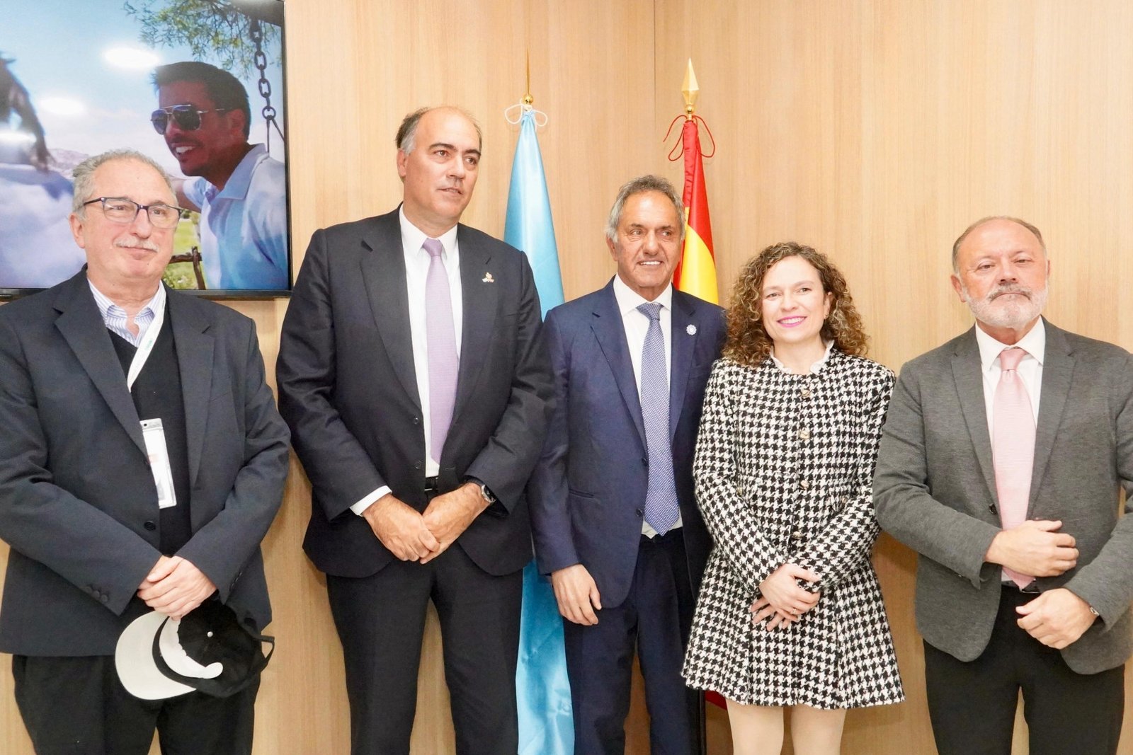 Scioli acuerda con Iberia y Air Europa más vuelos a Argentina