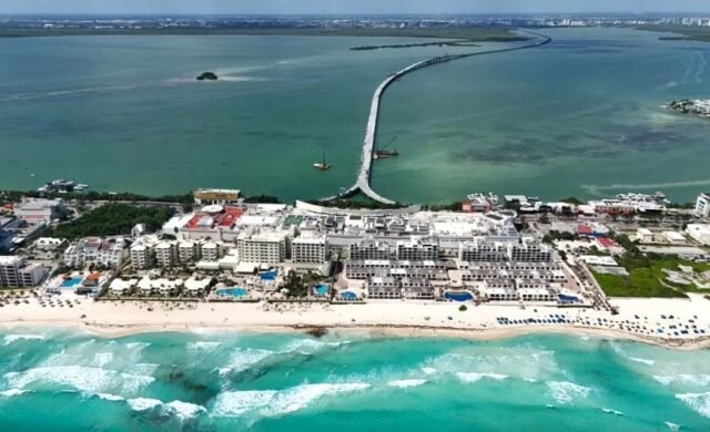 Puente Nichupté en la recta final al concluir la estructura de soporte