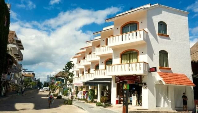 Playa del Carmen: solo unos pocos pagan impuestos ante tanto ilegal