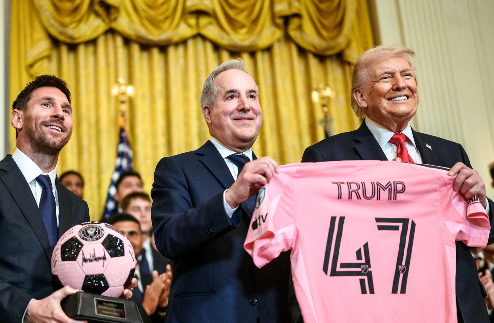 Trump revela que a Cuba se podrá viajar «en un par de semanas»