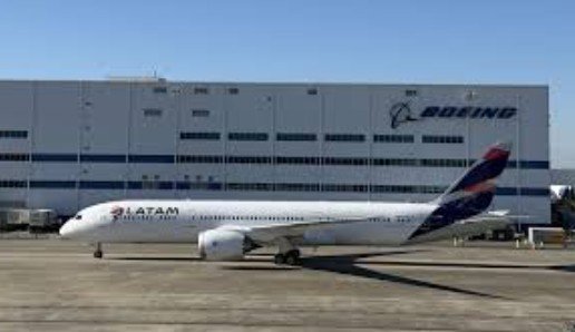 Giro en Latam: cambia de motor para su avión estrella ante roturas