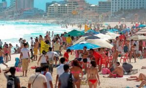Lezama presume los más de 1.2 millones de turistas en los festivos