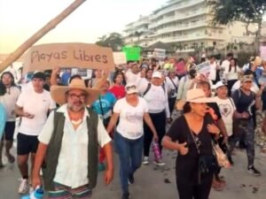 Nayarit: piden suspender proyecto turístico en playa de Punta Mita