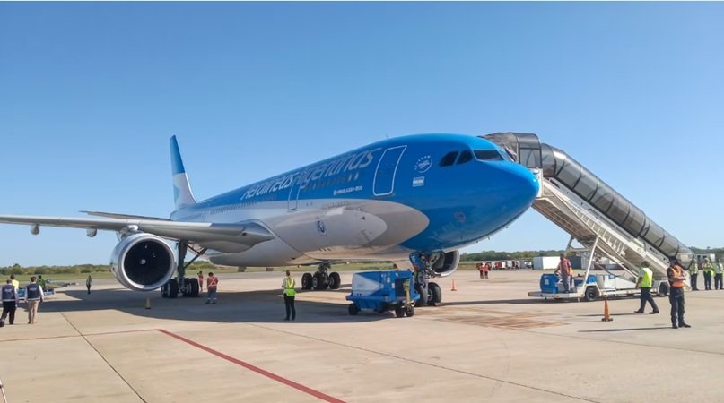 Argentina sufre un encarecimiento de pasajes aéreos al subir tasas