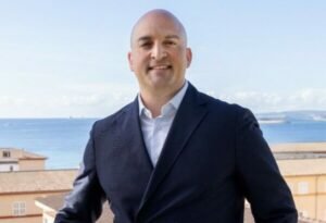 Barceló presume de no tener deuda y sí mucha tesorería