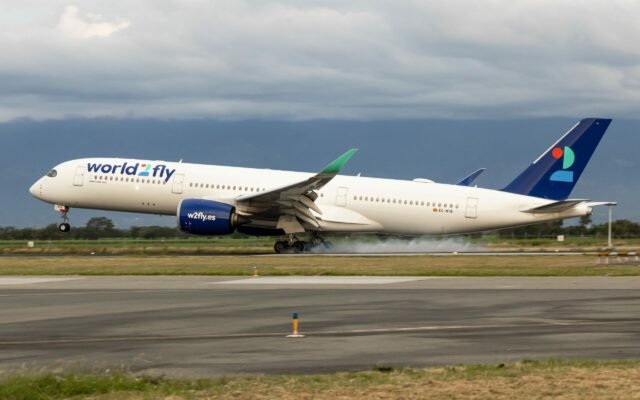 World2Fly cumple un lustro y ultima volar a Cartagena y Rosario