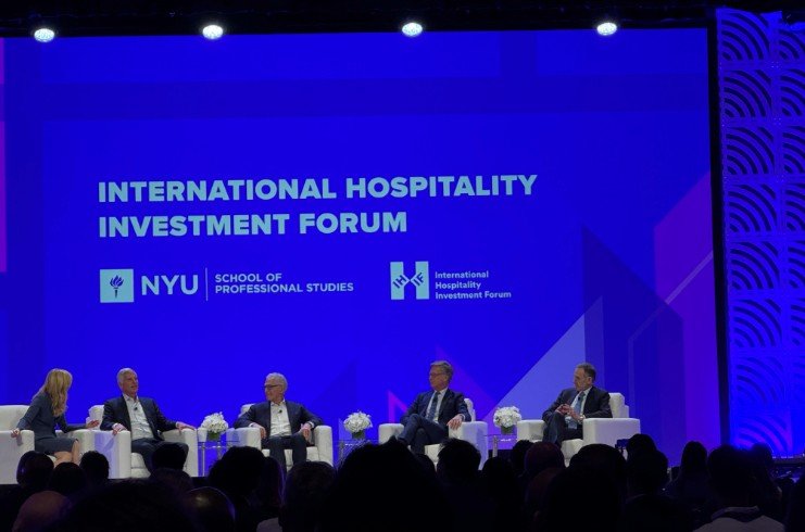 Hyatt ve energía cara aún con paz y Hilton una clase media pujante