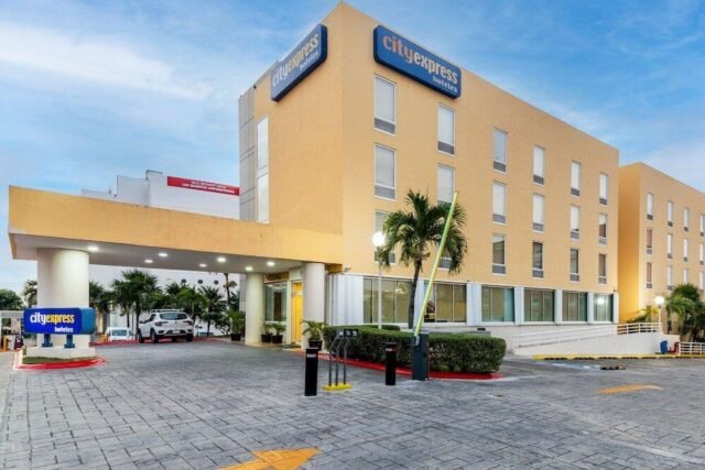 Cancún luce nueva cara para sus hoteles low cost de Marriott