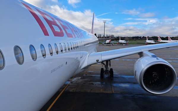 Caracas: Iberia retoma los vuelos regulares tras los terremotos