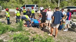 QRoo: accidente por exceso de velocidad deja 2 turistas heridos