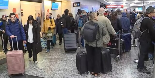 Aeroparque: caos al inicio invernal por sobreventa de Jetsmart