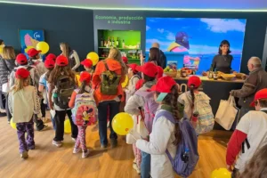 Más de 150 niños de todo el país realizaron la Promesa Ambiental en el stand de Neuquén en la Rural de Palermo