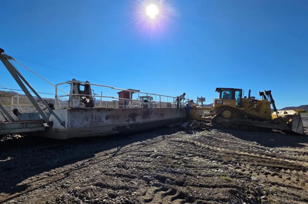 La Provincia trabaja para recuperar y reparar de la Balsa Huitrín