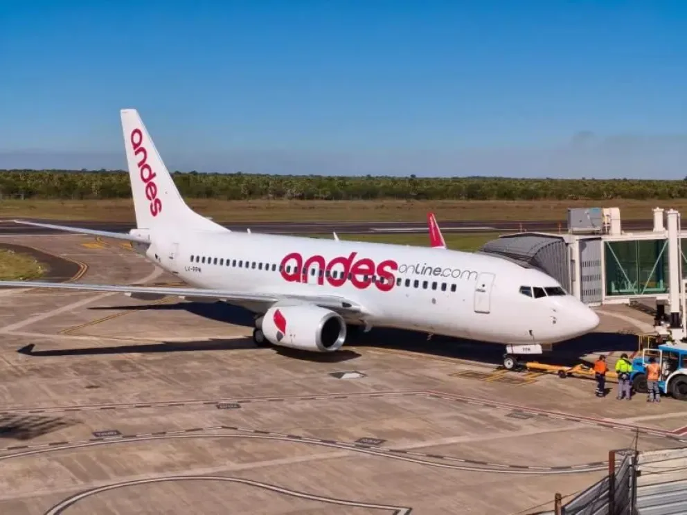 Un viaje de egresados inauguró el primer vuelo chárter entre Formosa y Bariloche