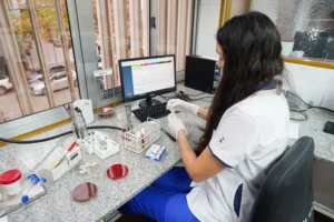La hepatitis se detecta a través de un análisis de sangre