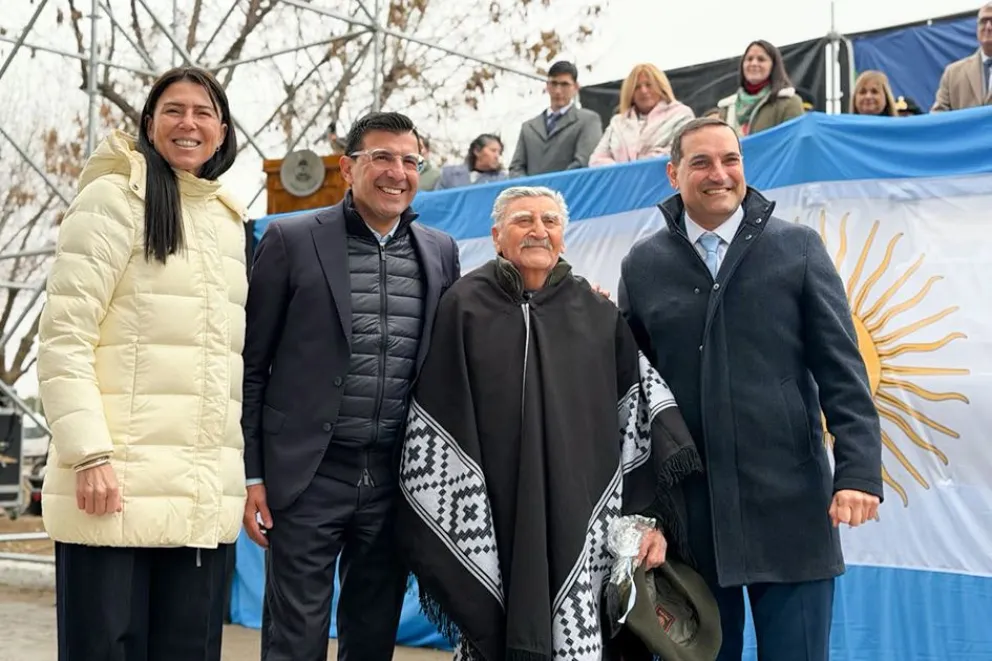 Senillosa celebró sus 75 años con anuncios de obras e inversiones en educación y seguridad
