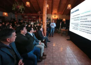 Figueroa en Villa Pehuenia: “El plan vial que lleva adelante la provincia va a transformar a la Región del Pehuén”