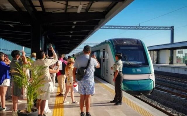 Tren Maya: pasajeros varados más de 5 horas a 500 m de Cancún