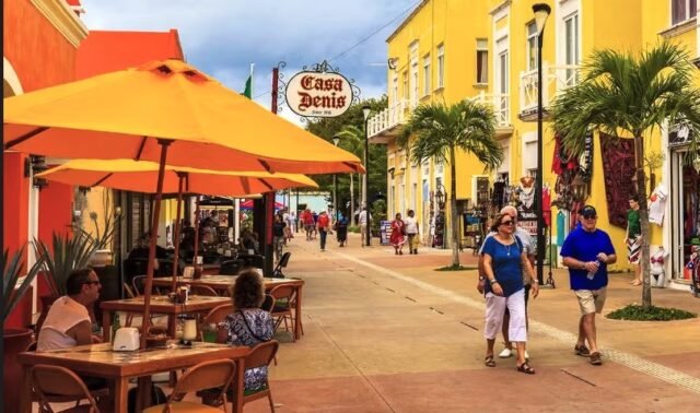 Cozumel: comercios en crisis por caer turistas en temporada baja