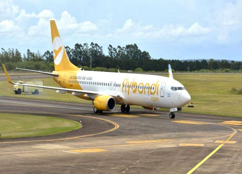 Argentina: embargan cuentas de Flybondi por deuda fiscal