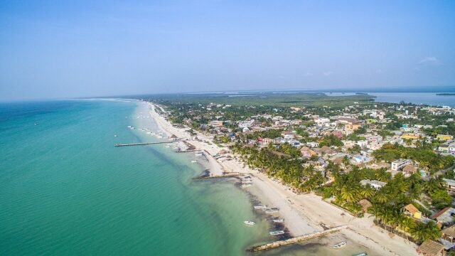 Cancún y Riviera Maya, superadas por Holbox en ocupación estos días