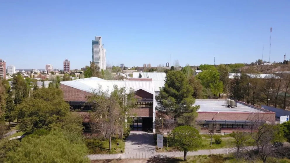 La primera Facultad de Turismo del país, celebra 61 años de formación y compromiso