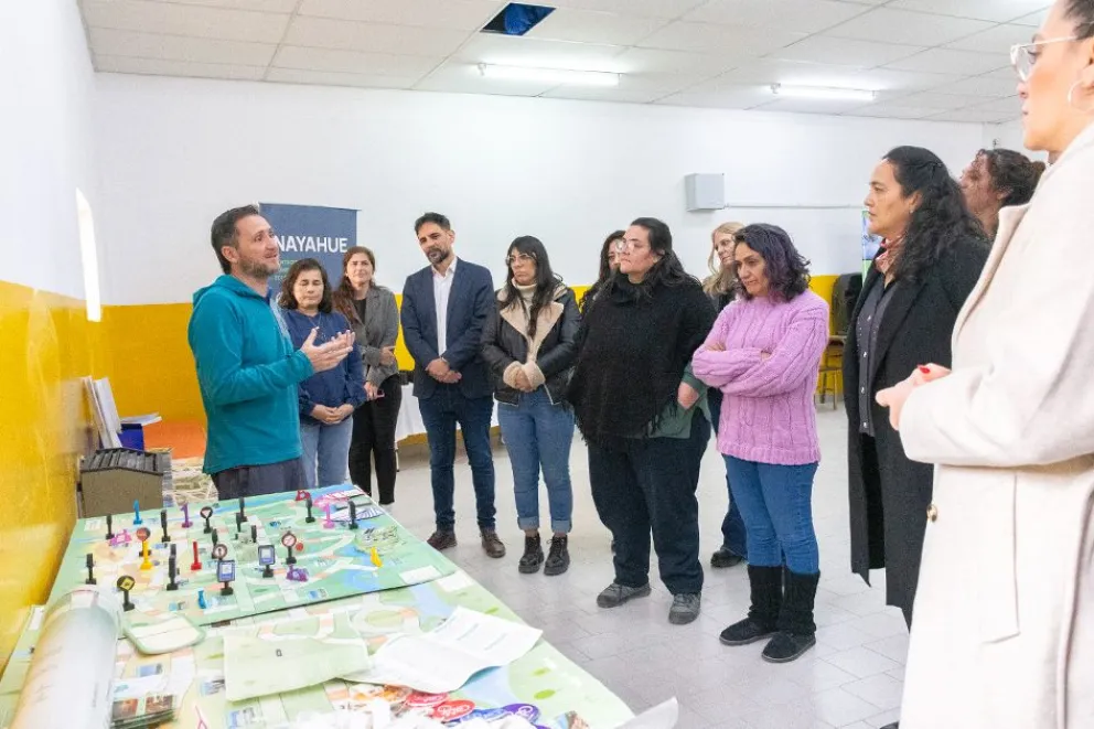 Nayahue y ANIDE en acción para acercar ciencia y tecnología a escuelas de la provincia