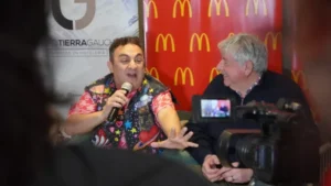 Topa ya está en Bariloche y se prepara para su gran show en la Fiesta de la Nieve