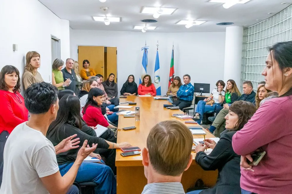 Autoridades de Educación se reunieron con comunidades educativas por temas de seguridad