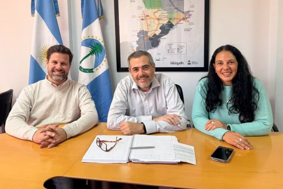 NeuquénTur y la Facultad de Turismo de la UNCo fortalecen las pasantías y la formación profesional