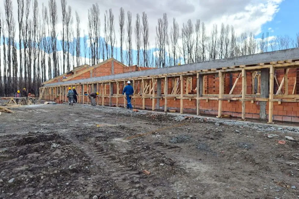 Avanzan las obras en una escuela rural histórica