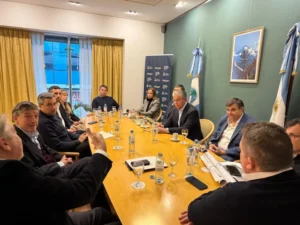 Figueroa lanza un plan plurianual para que el gas neuquino llegue a todos los hogares de la provincia