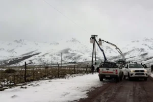 EPEN trabaja para resteblecer el servicio eléctrico en el centro oeste de la provincia