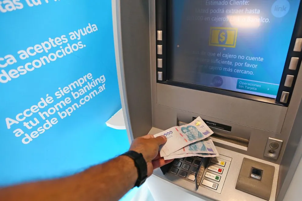 Tienen fecha el pago del bono y la asignación por Ropa de Trabajo