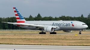 Fallo en vuelo de Dallas a Madrid lleva a aterrizaje forzoso en NY